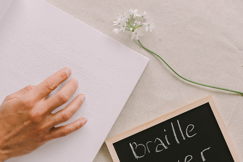 To see art with your heart:  Adapting artistic creation to blind and partially sighted young people